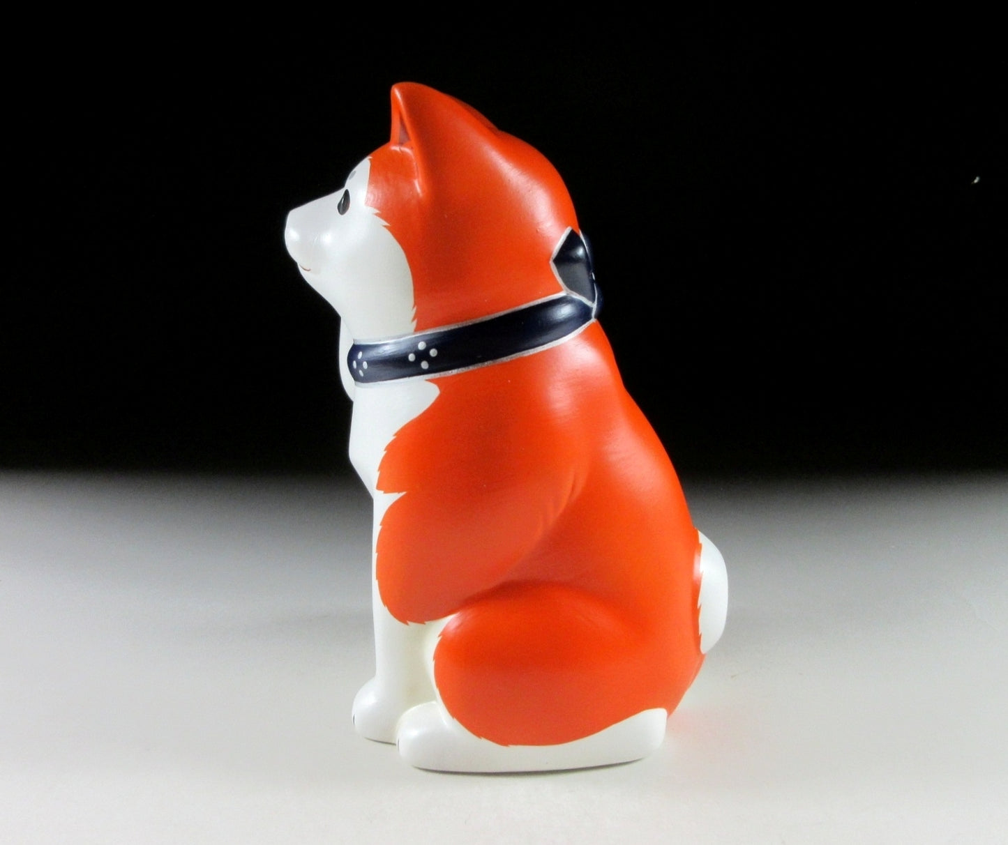 Chugai Toen Maneki Shiba Dog