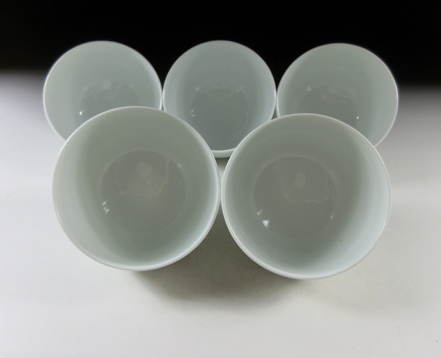 Inoue Manji Hakuji Glaze Porcelain Tea Cups