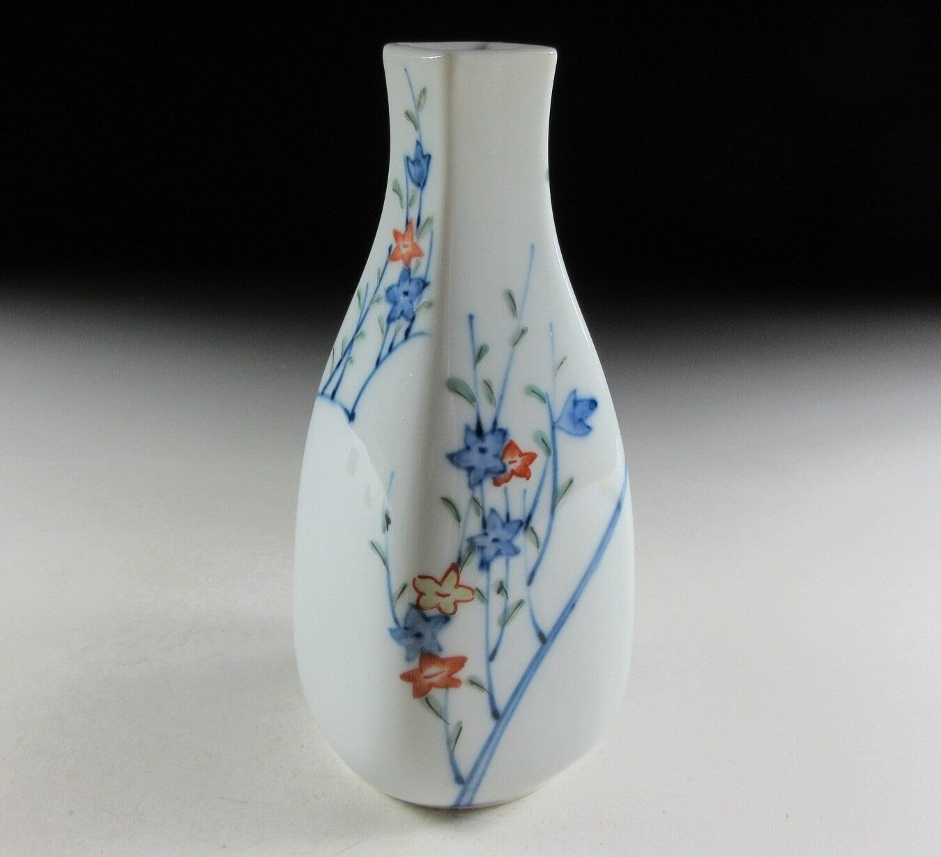 Gen-emon Kiln Bellflower Vase #2