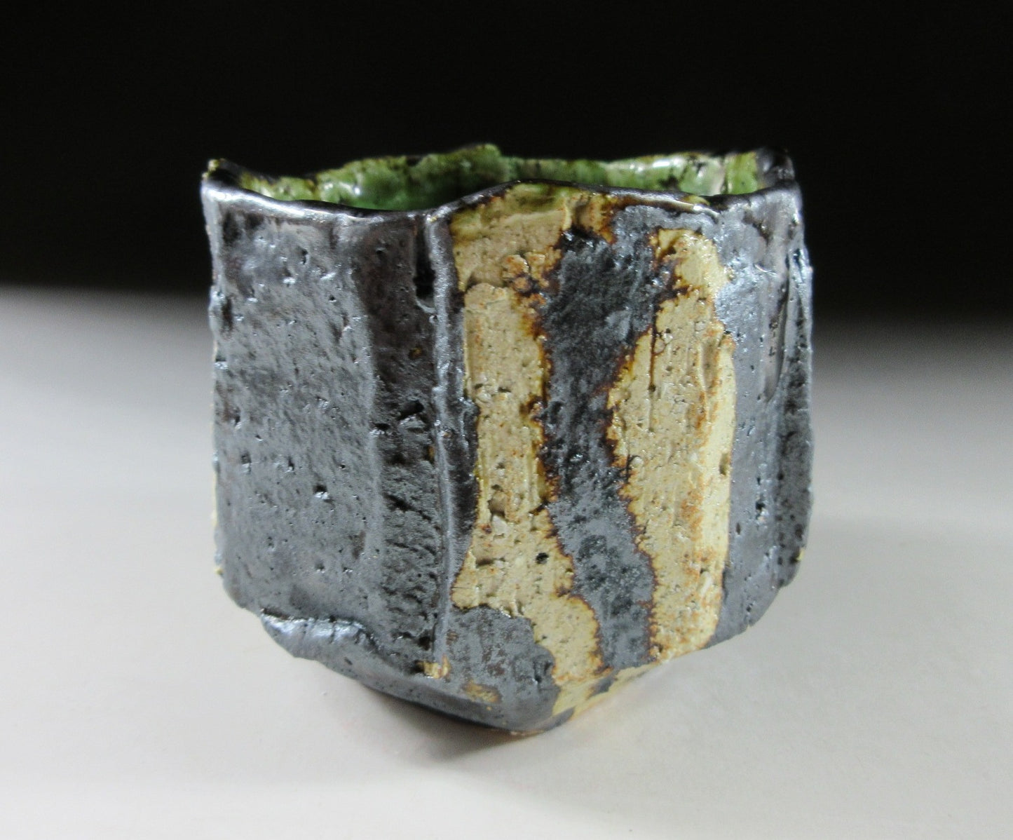 Kazawa Hiromasa Oribe Glaze Yunomi #1