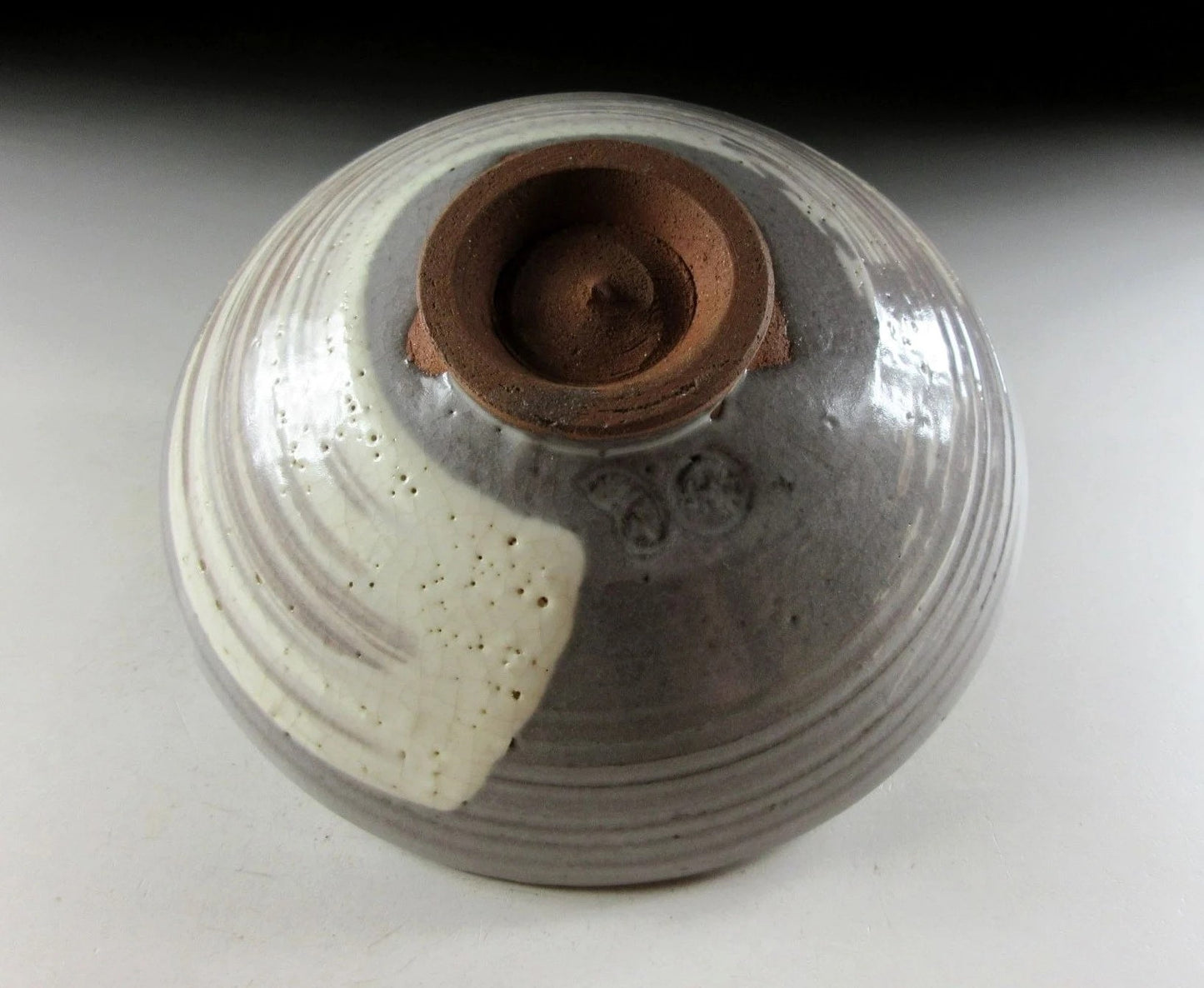 Small Onishi Rakusai Akahada-ware Hira Chawan