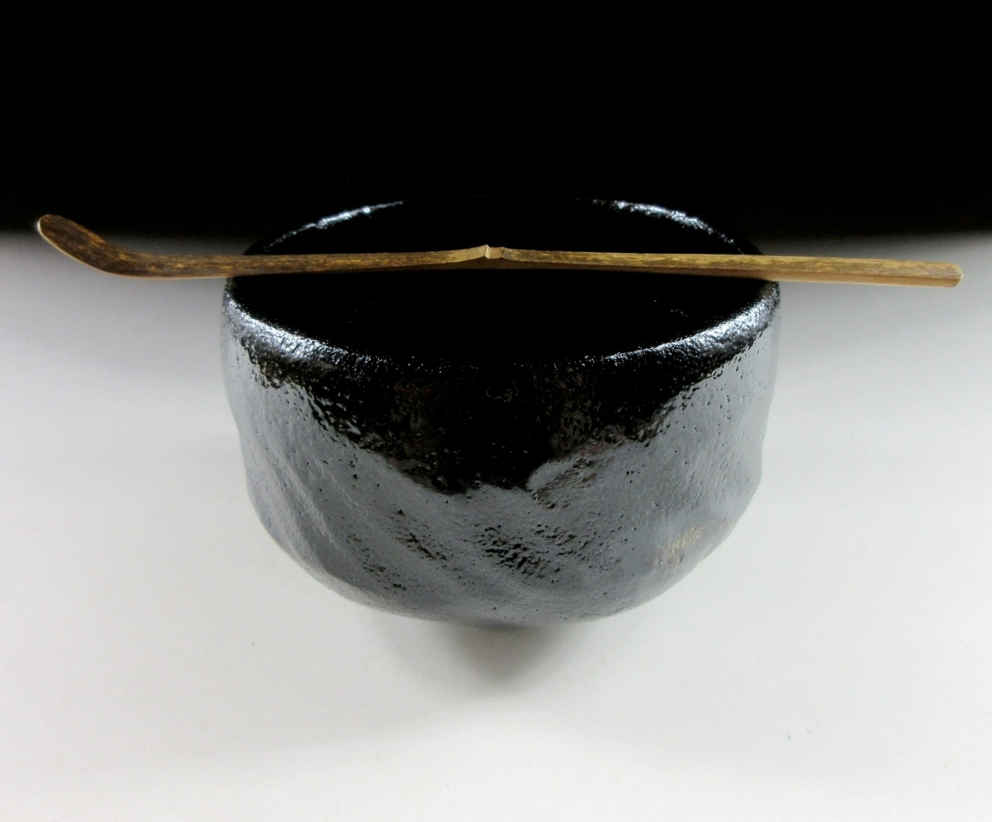 Shoraku Sasaki Appraised Kuro Raku Chawan