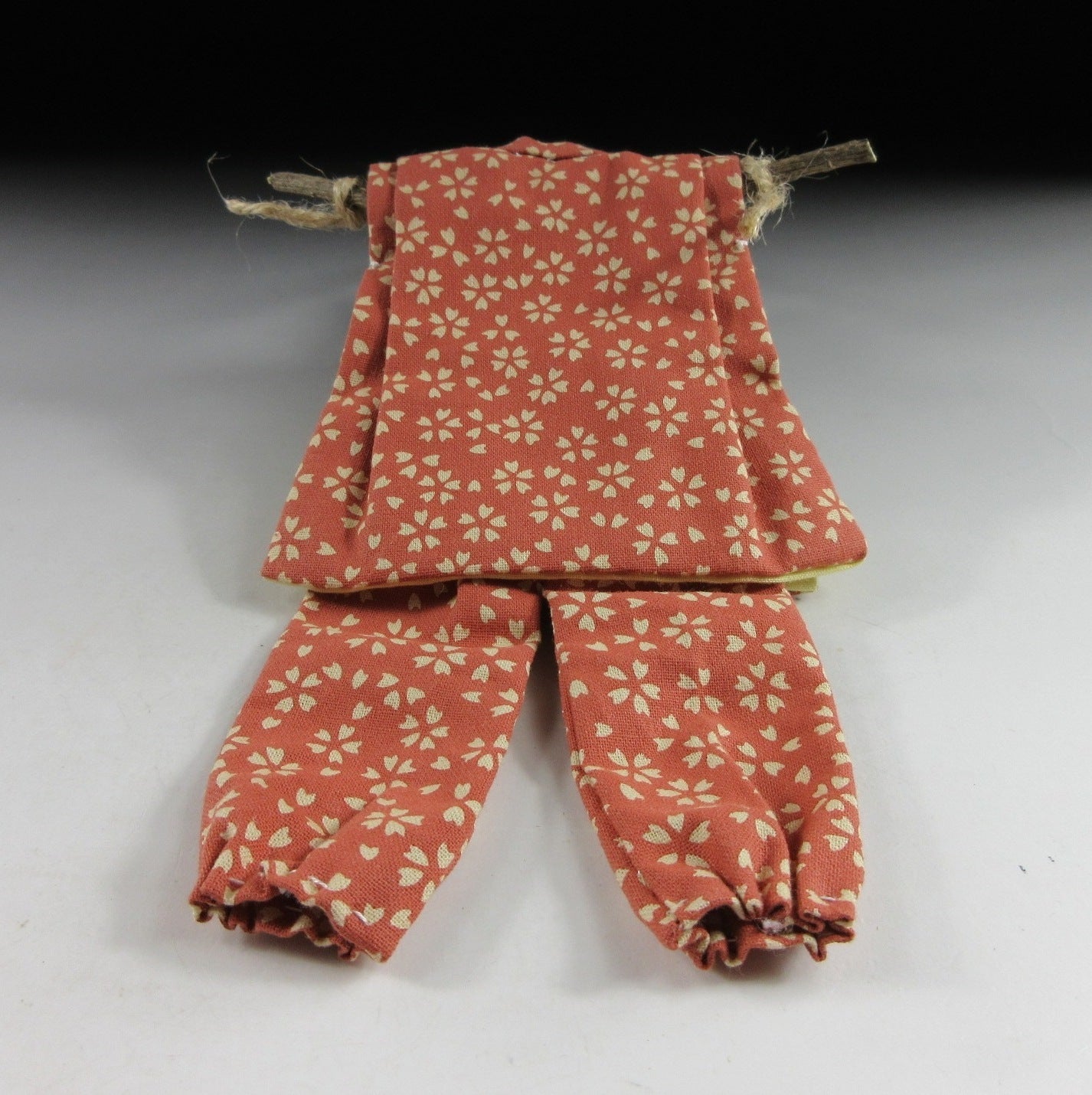 Small Sakura Patterned Monpe and Noragi Ornament