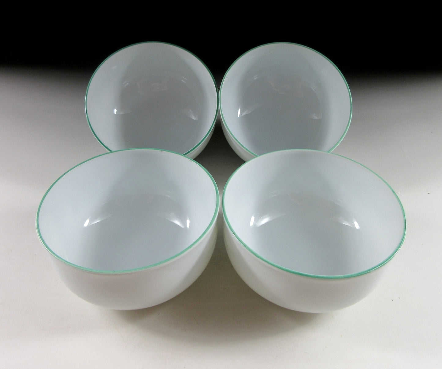 Fukagawa Porcelain Wisteria Tea Cups