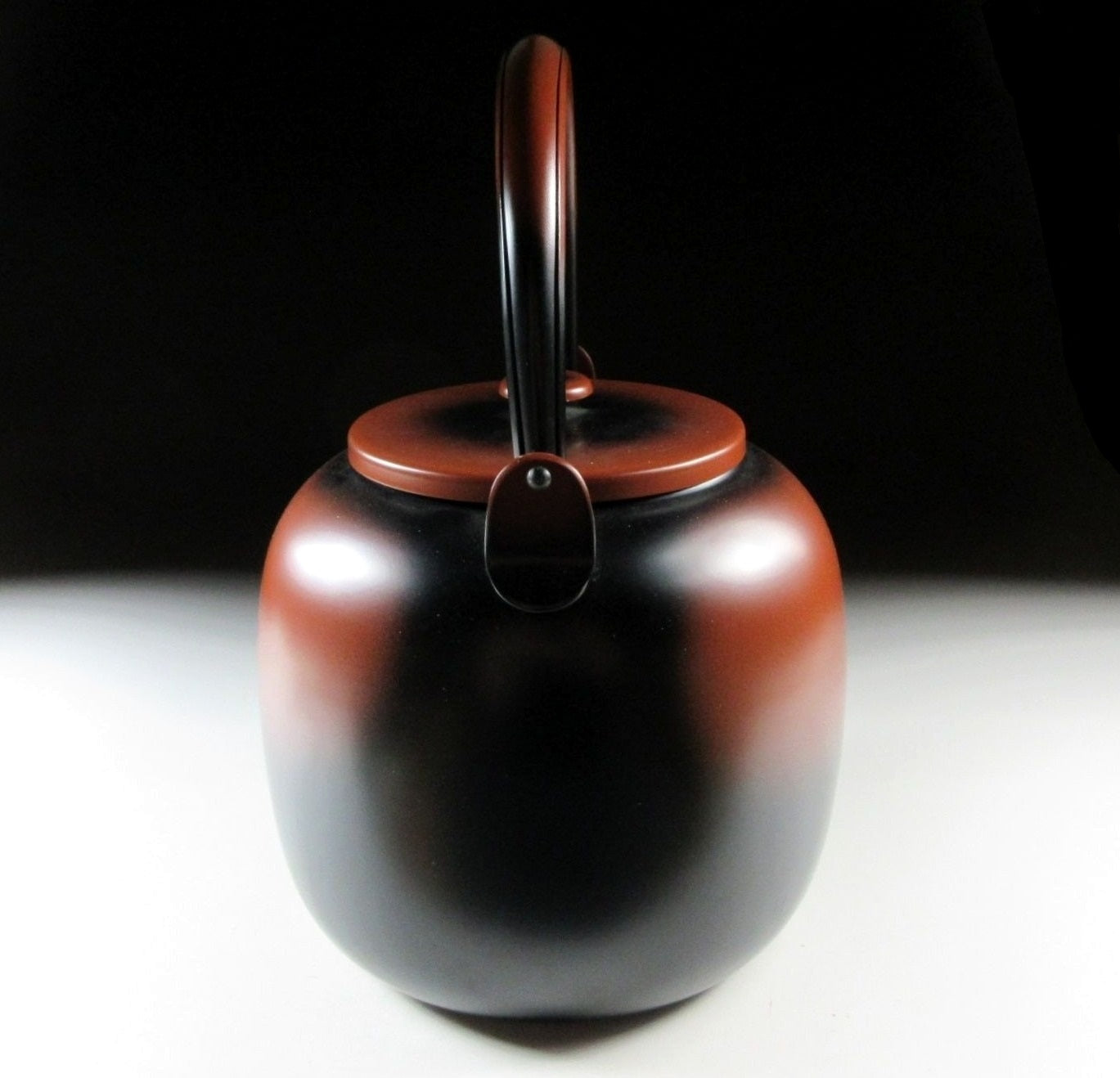 2.5 Litre Koshiguro Yakan Mizutsugi with Tomobako