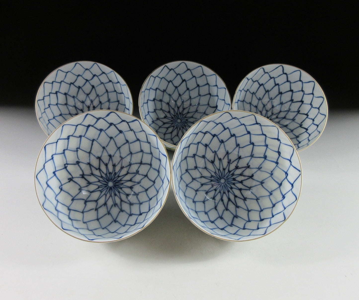 Chikuhou Gama 'Ami' Net Pattern Tea Cups