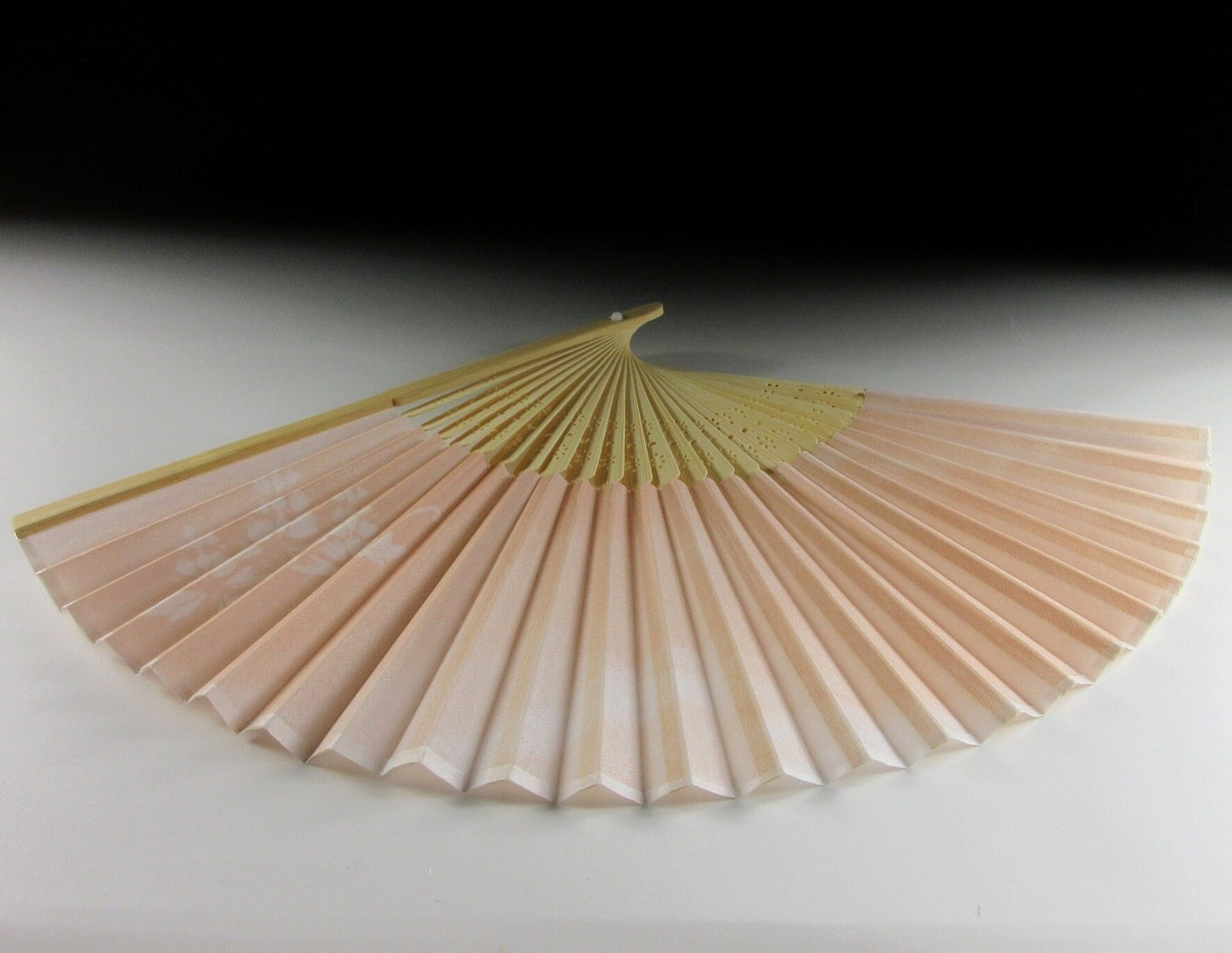 Wisteria Folding Fan