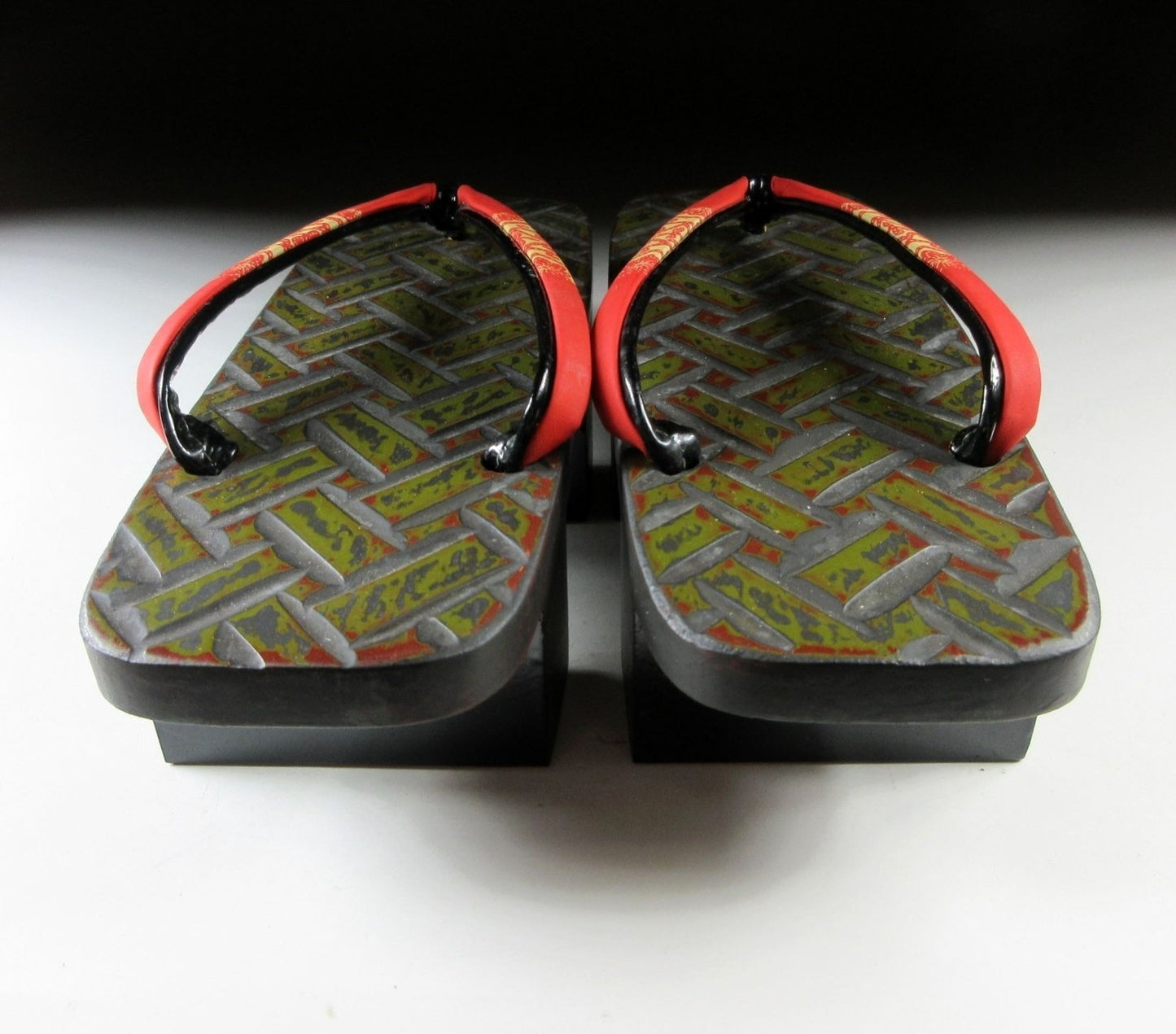 22cm Wooden Geta Sandals