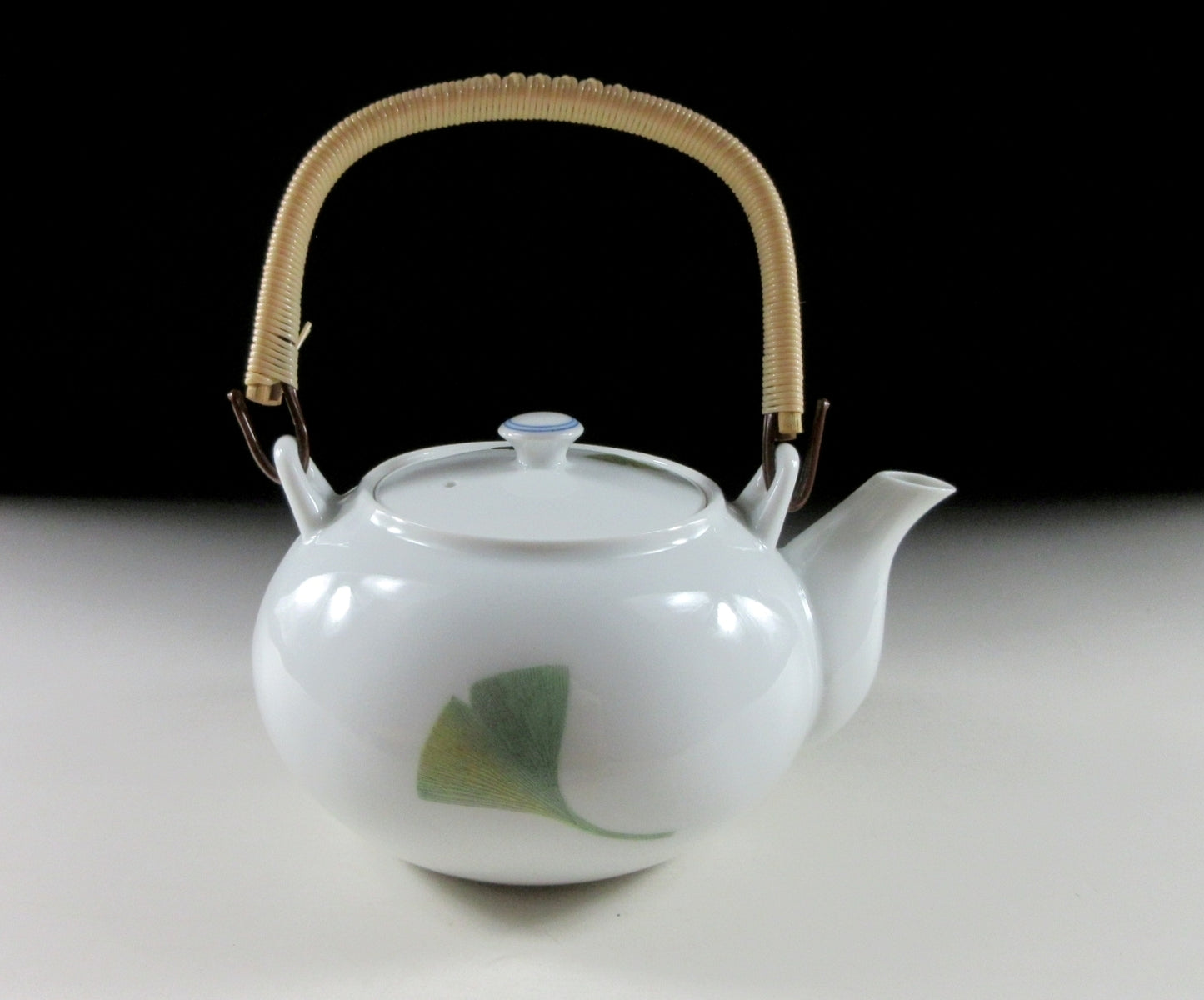 Seibei Gama Ginkgo Teapot