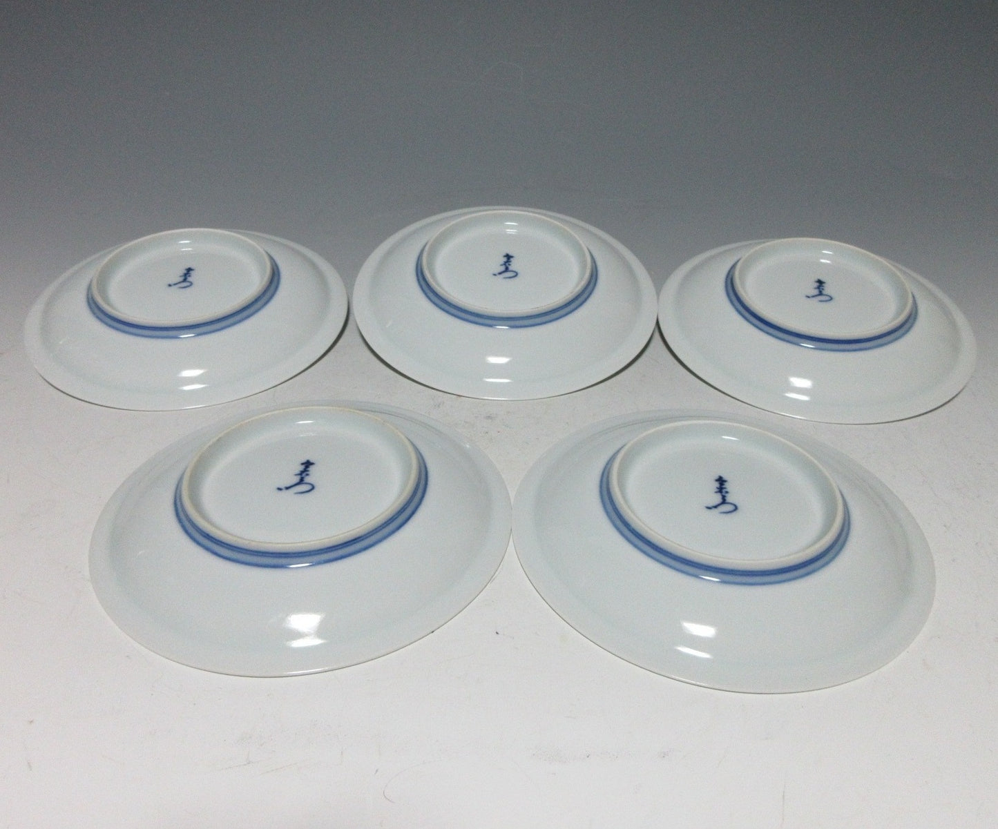 Imaizumi Imaemon XIII Iro-Nabeshima Tsubaki Plates