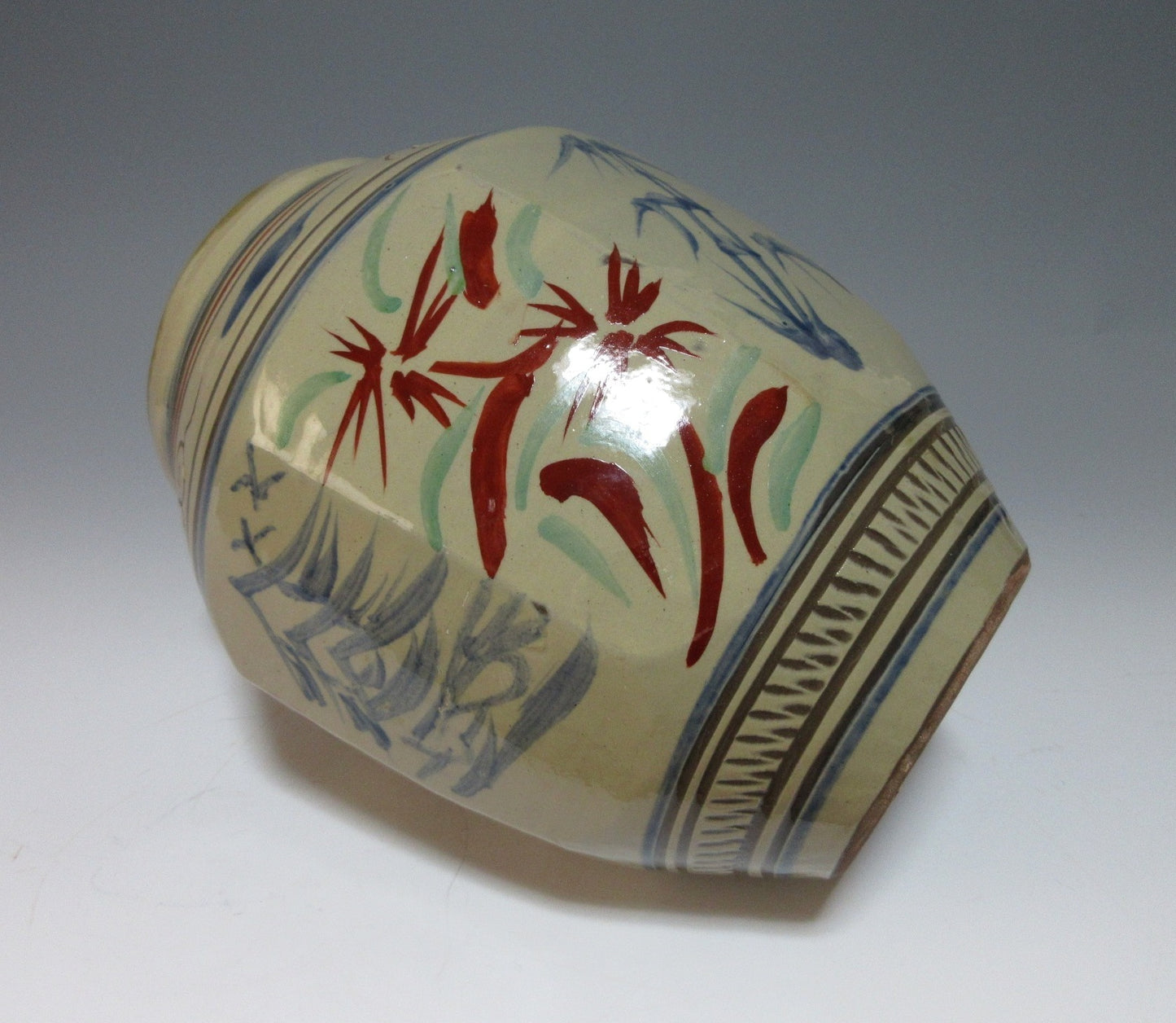 Aragaki Eisaburo VI Tsuboya-ware Vase