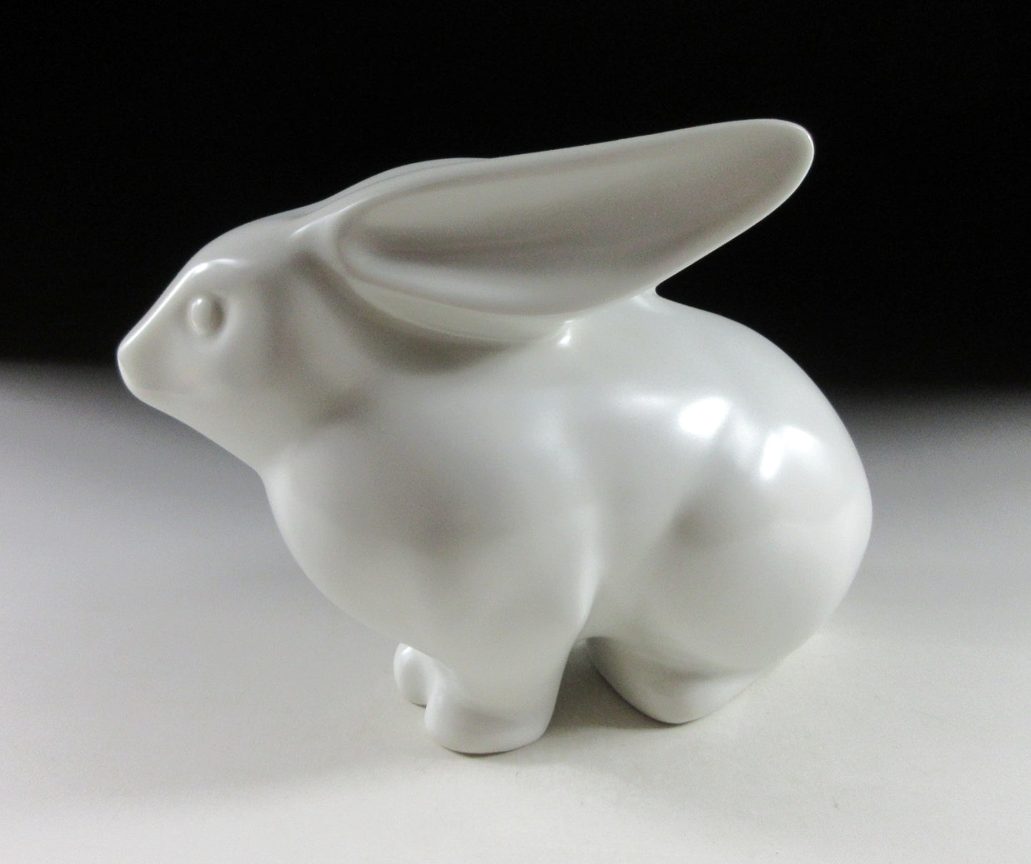 Nagasawa Eizan II Izushi-ware Rabbit Okimono