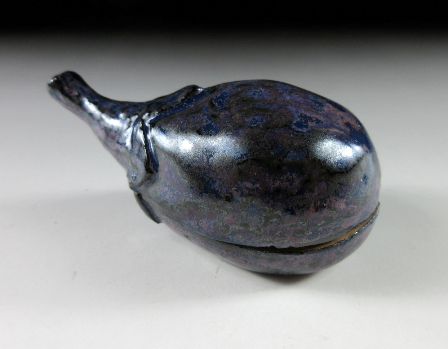 Kamei Miraku XIV Takatori-ware Eggplant Kogo