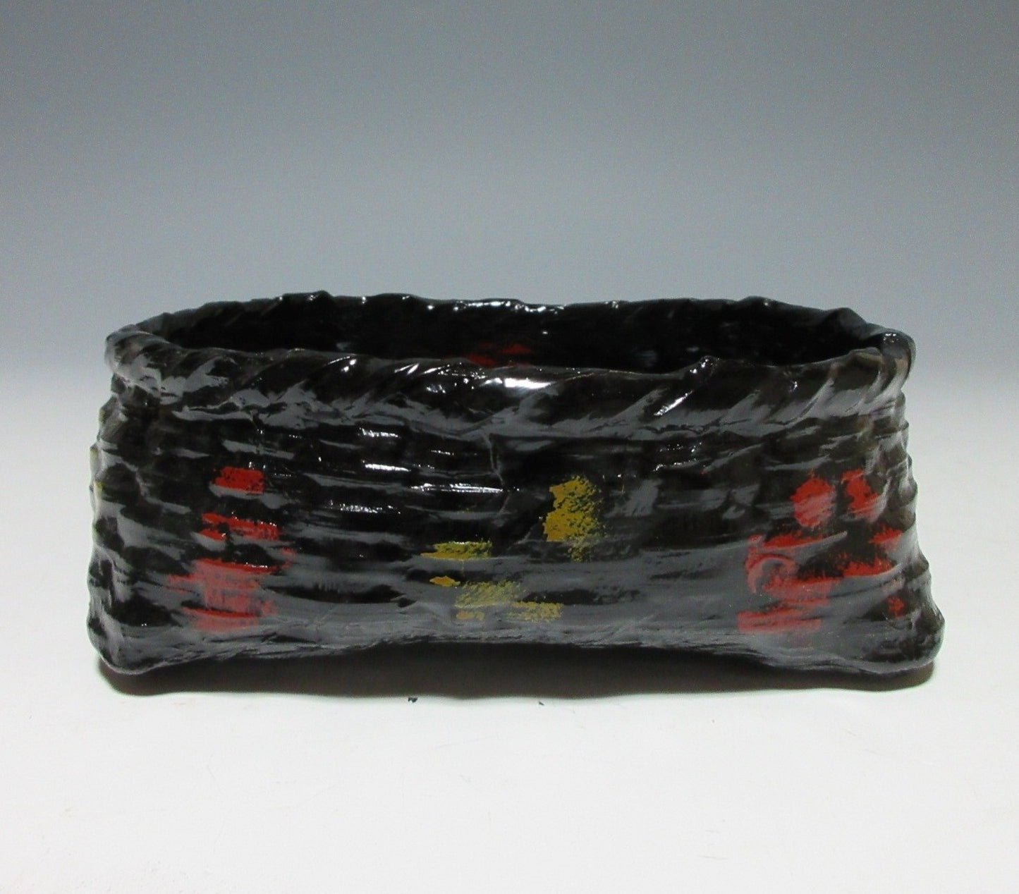 Small Ikkan-bari Lacquered Basket