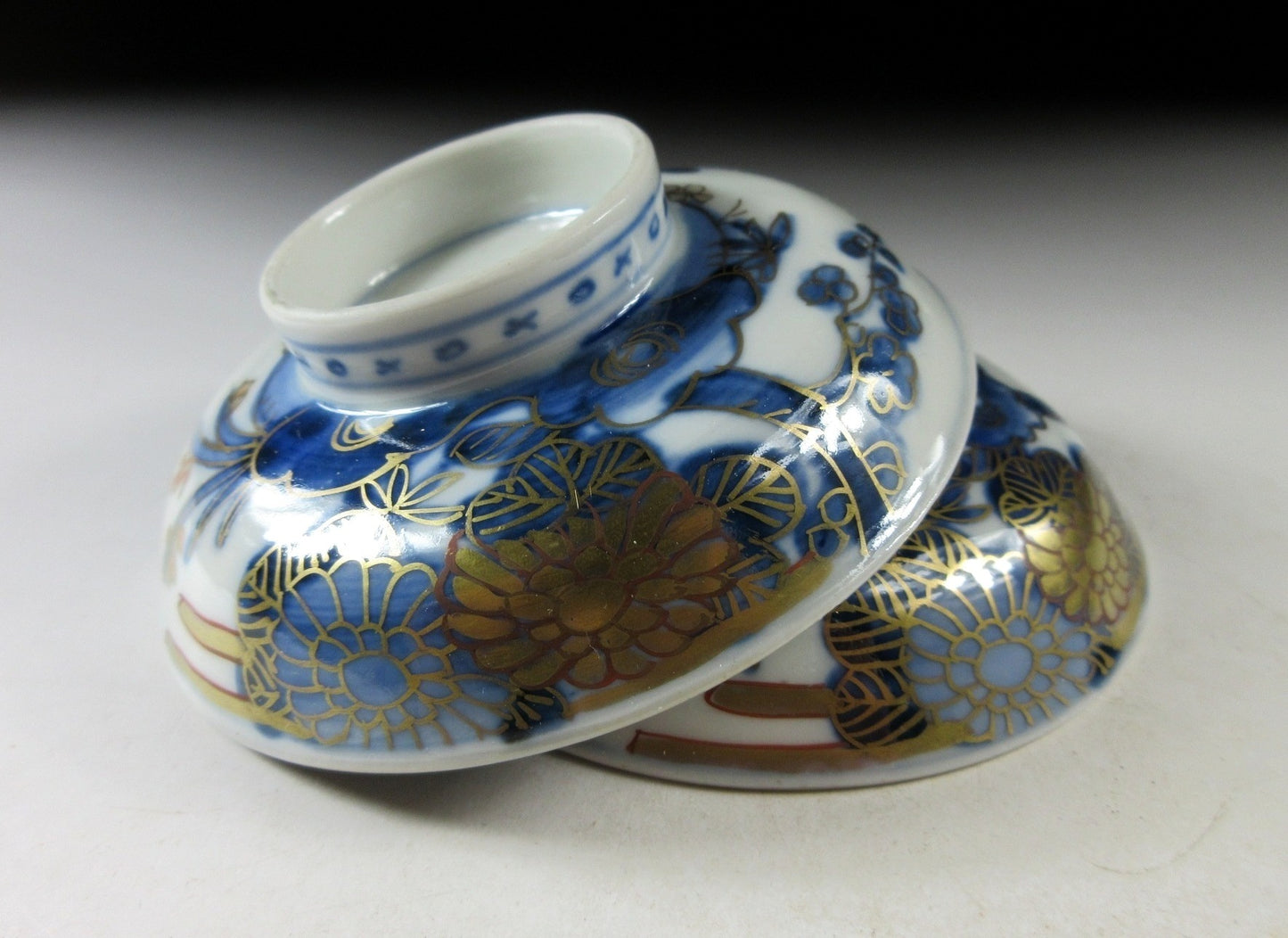 Antique Imari Lidded Bowls