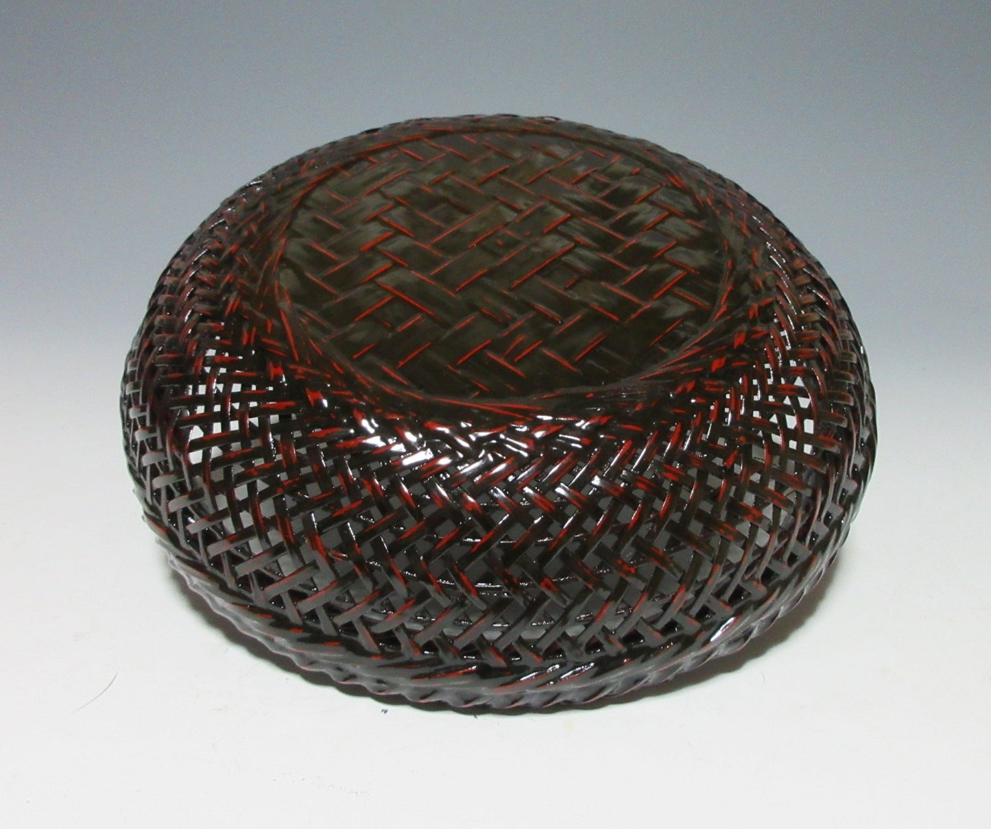 Rantai Shikki Lacquerware Basket