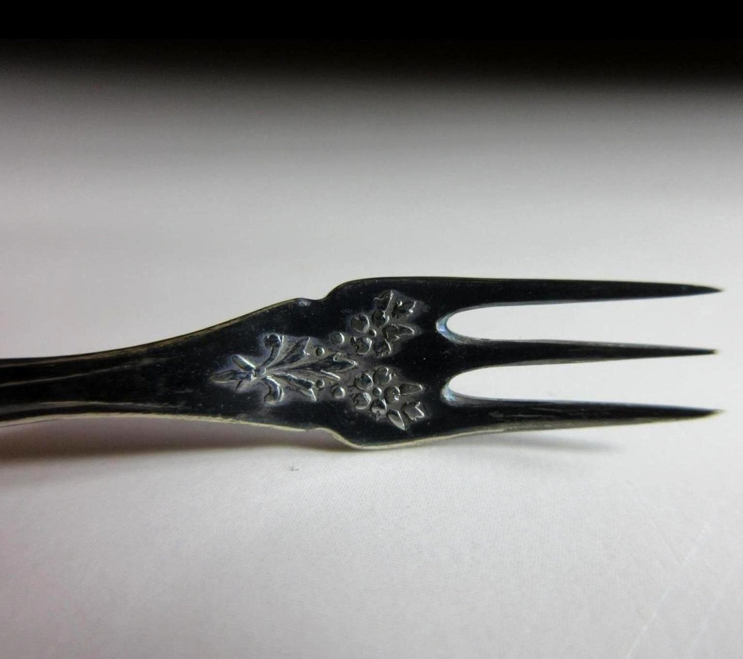 Ohno & Son Silver Shell Plate and Fork