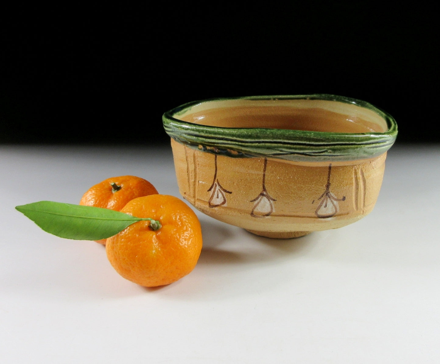 Narumi Choyu Kutsu-gata Chawan