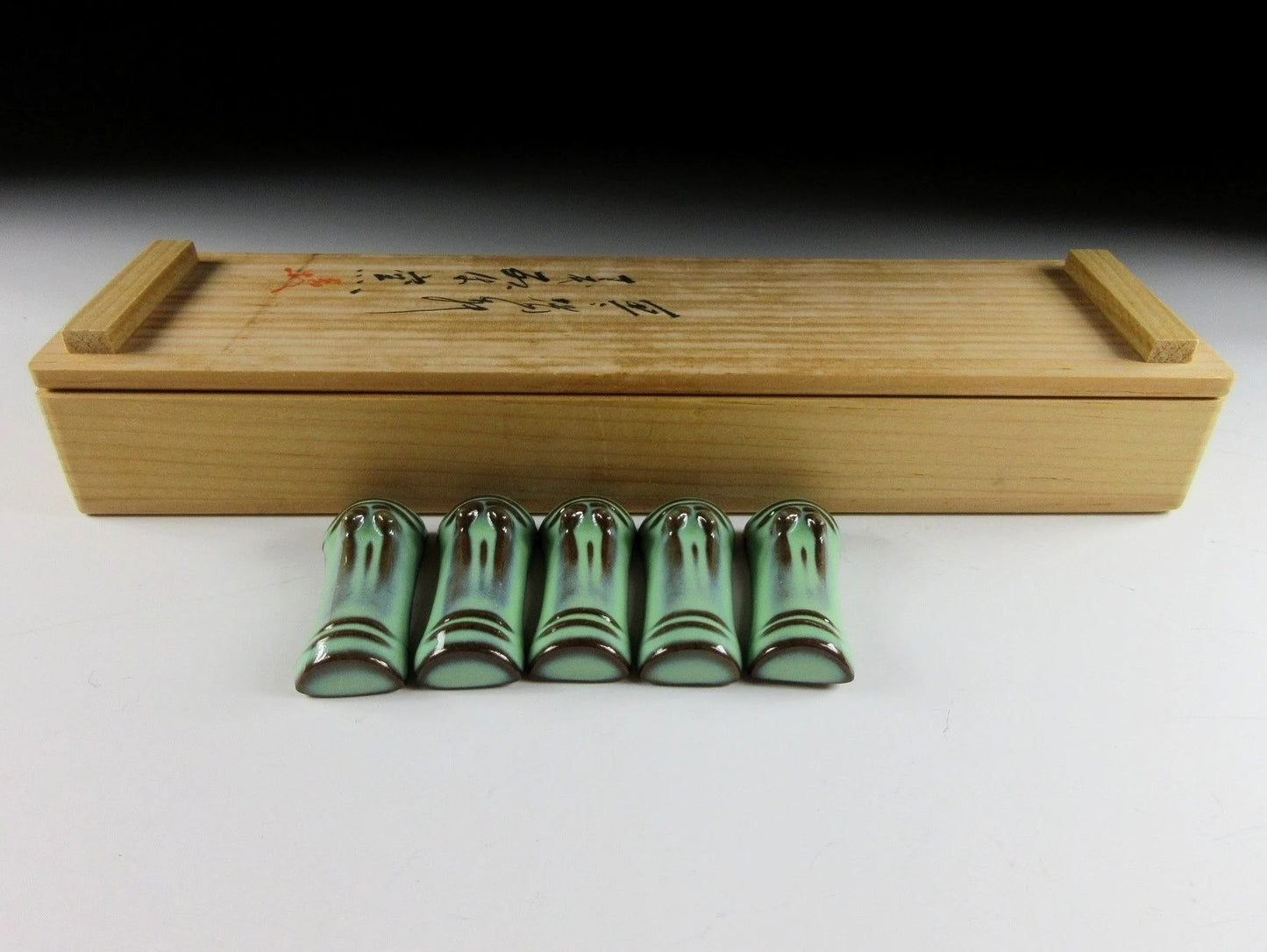 Yokoishi Gagyu XIII Utsutsugawa-ware Hashioki