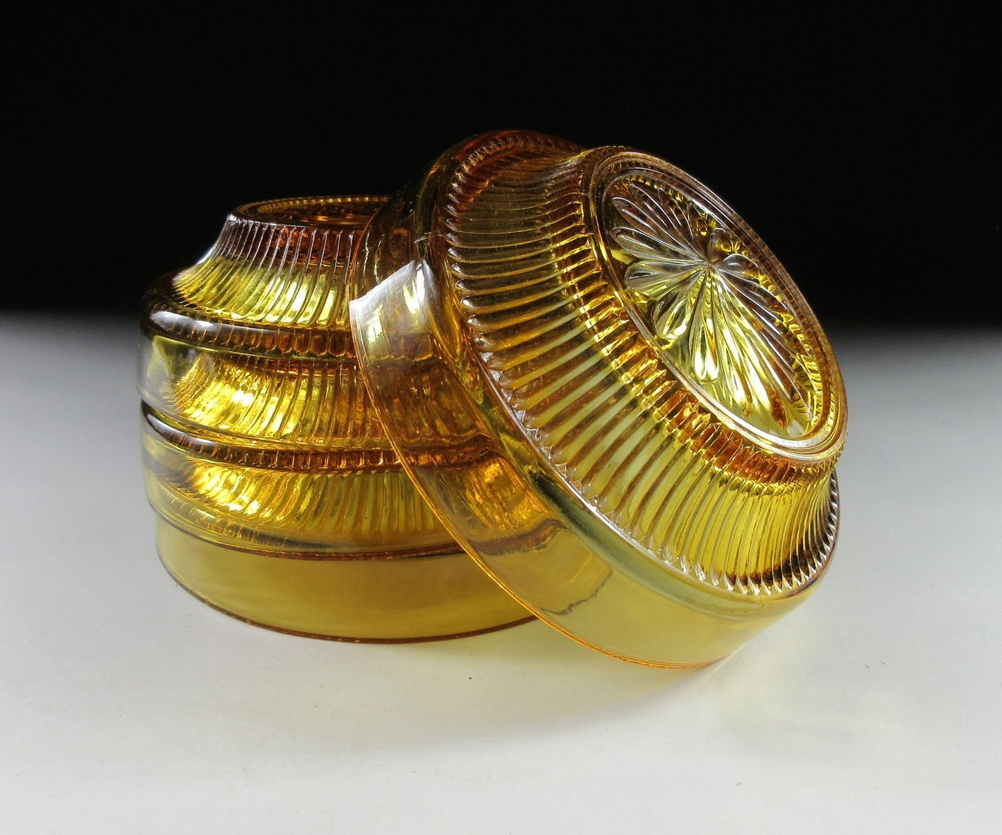 Set of four Showa Glass Bowls