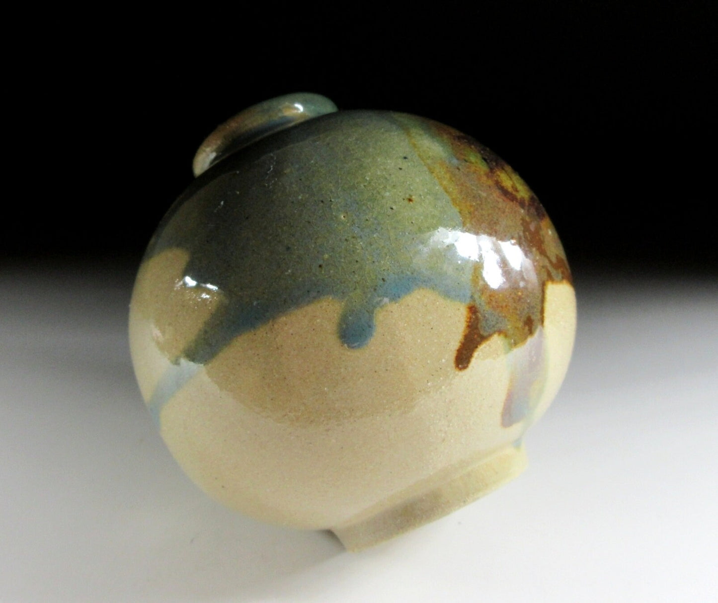 Hagiwara Kazuko Ryukyu-ware Bud Vase