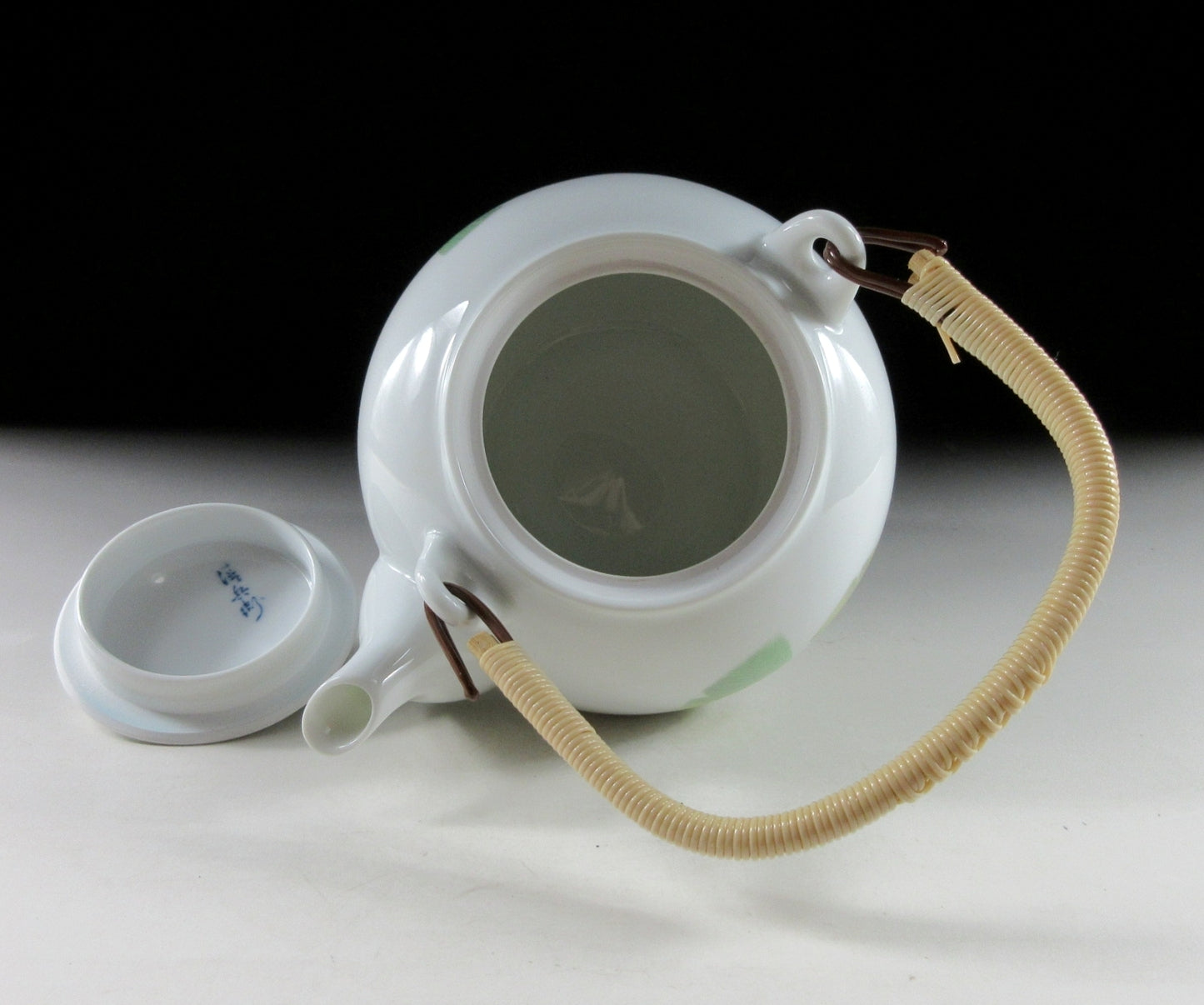 Seibei Gama Ginkgo Teapot
