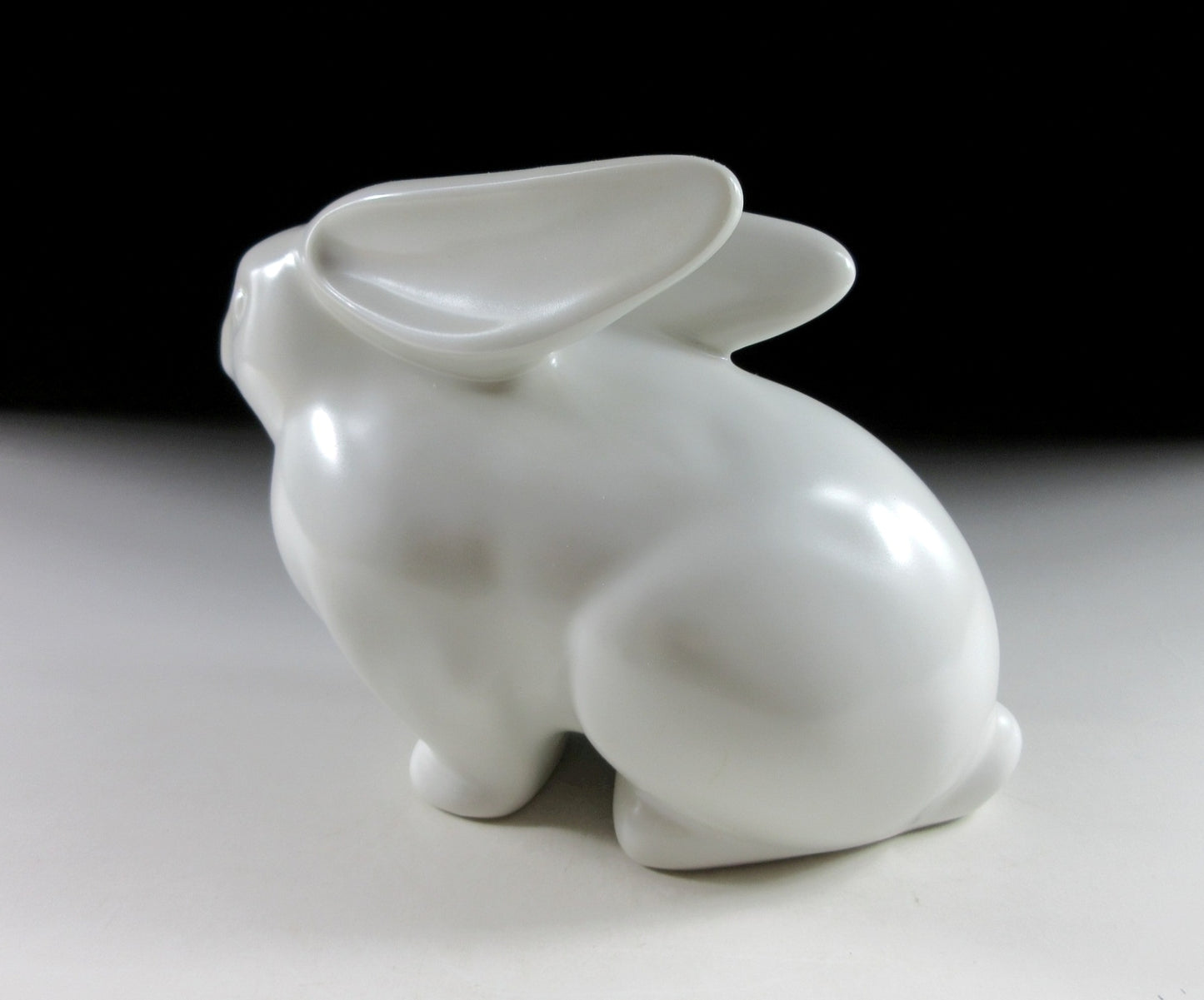 Nagasawa Eizan II Izushi-ware Rabbit Okimono