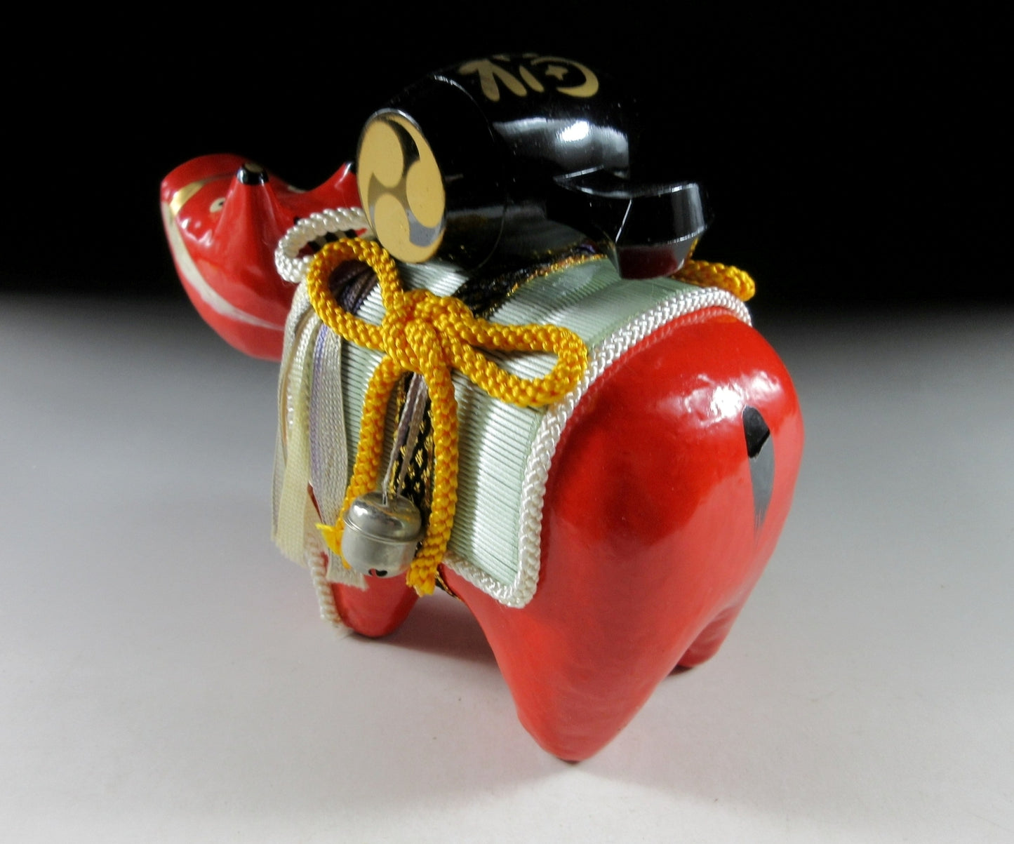 Vintage Papier-mâché Akabeko