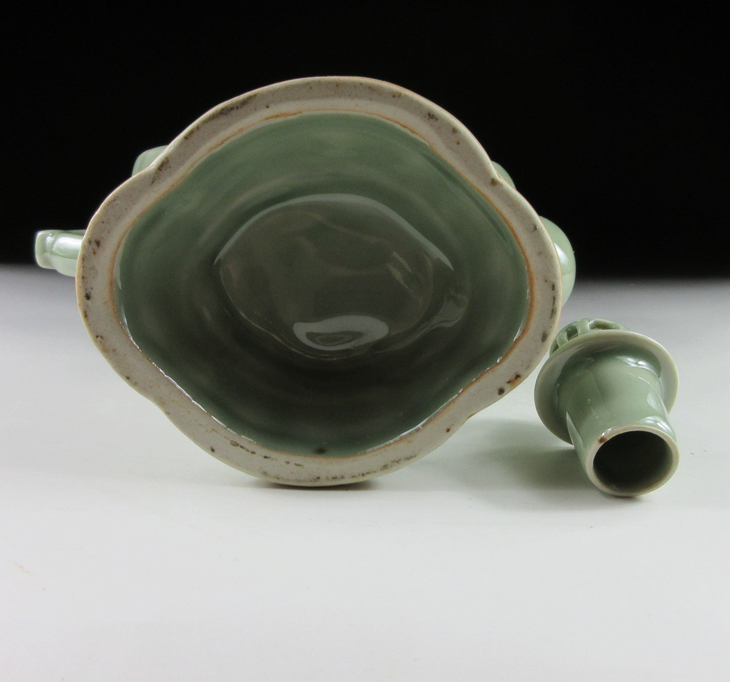 Ryusen Kiln Chinese Celadon Tea Pot