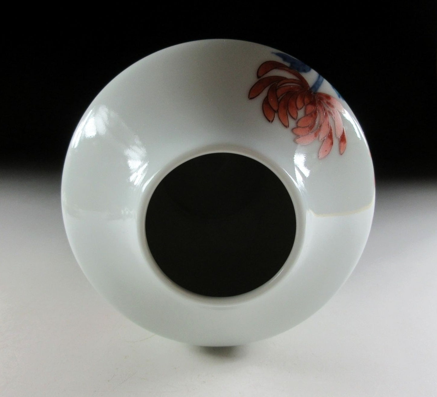 Imaizumi Imaemon XII Iro-Nabeshima Vase
