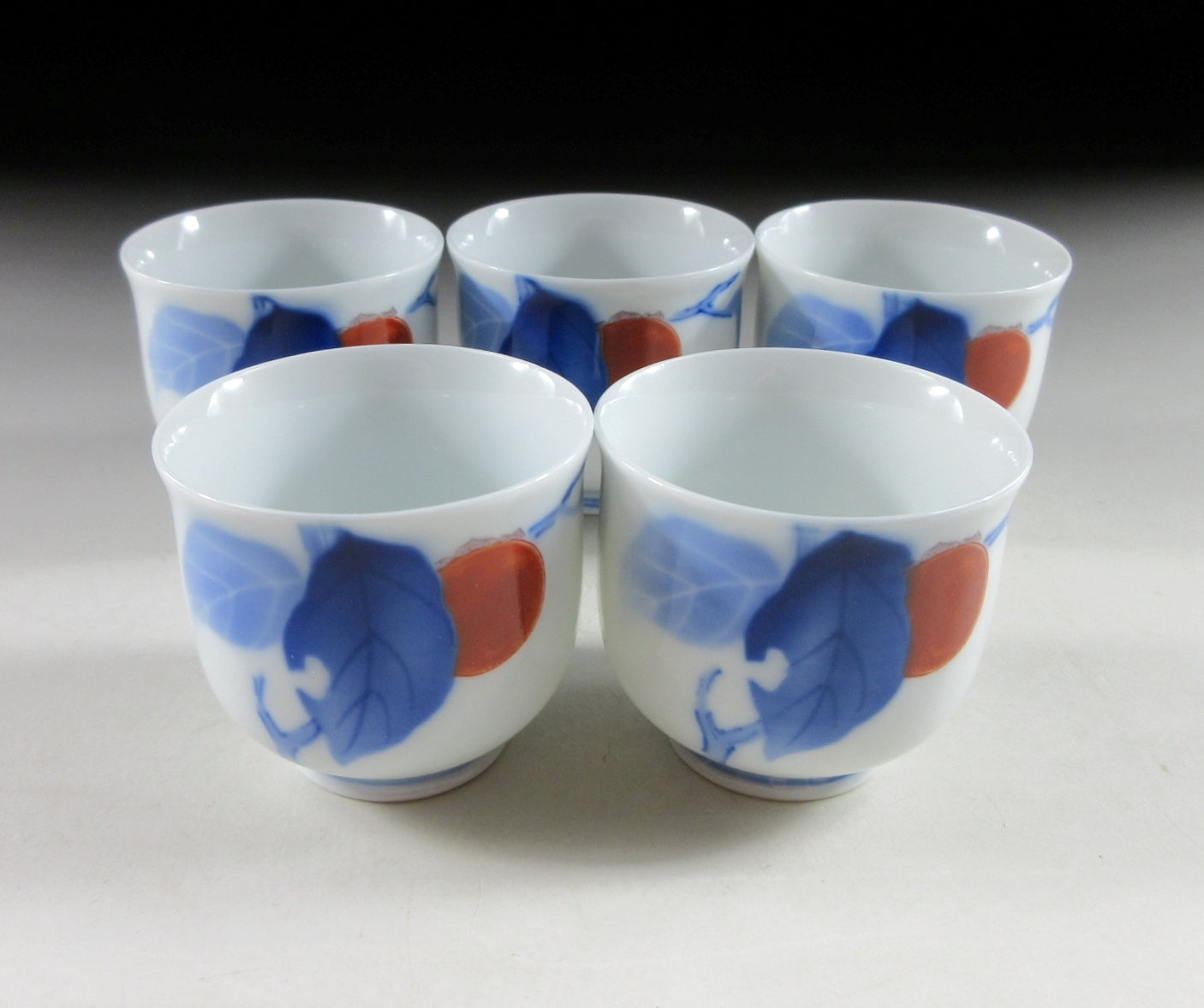 Fukagawa Porcelain Sake Set