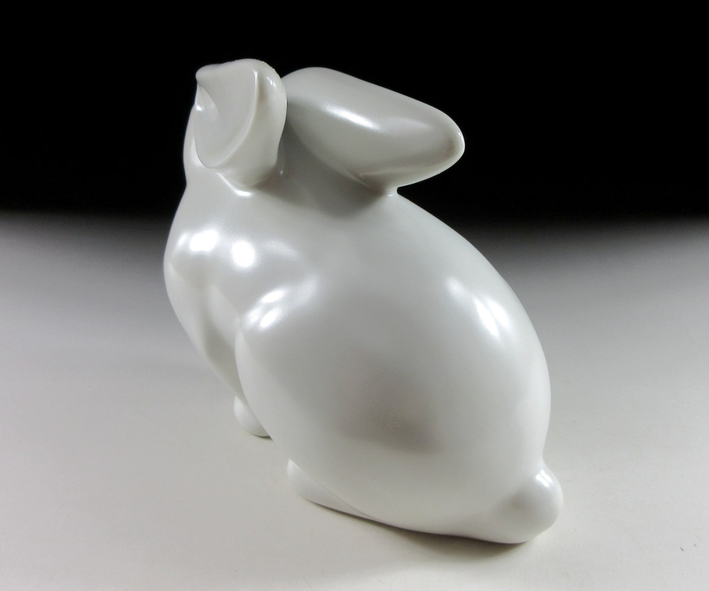 Nagasawa Eizan II Izushi-ware Rabbit Okimono