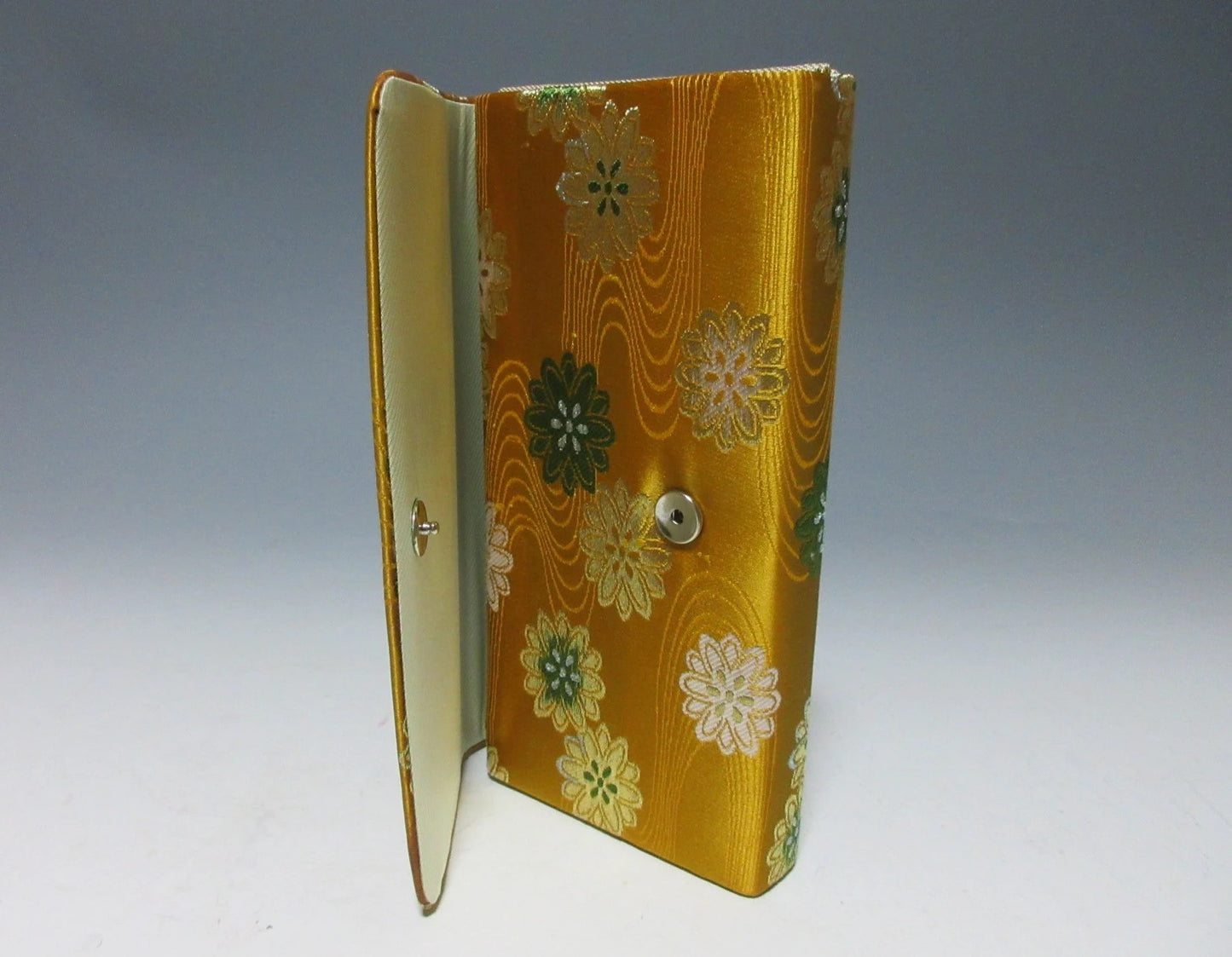 Vintage Zori with Matching Purse