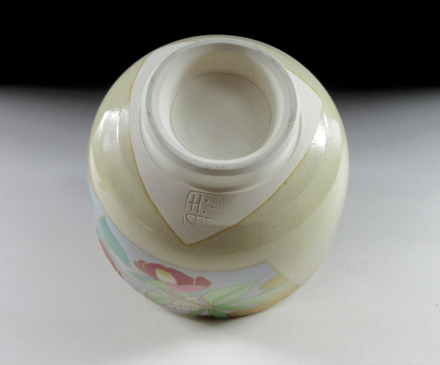 Kuwano Mutsuko 'Gosho no Hana' March Chawan