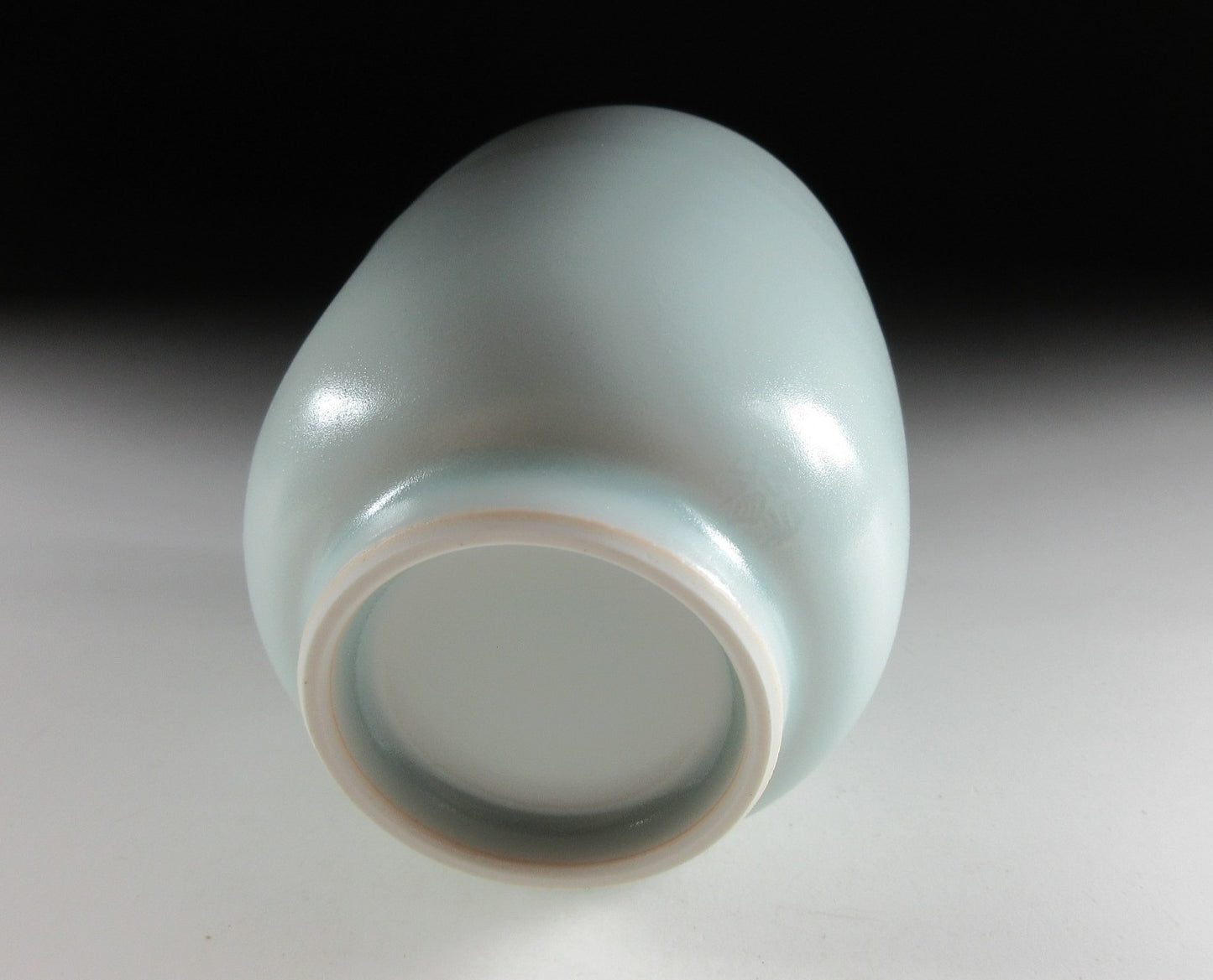 Uno Toru Celadon Glaze Yunomi