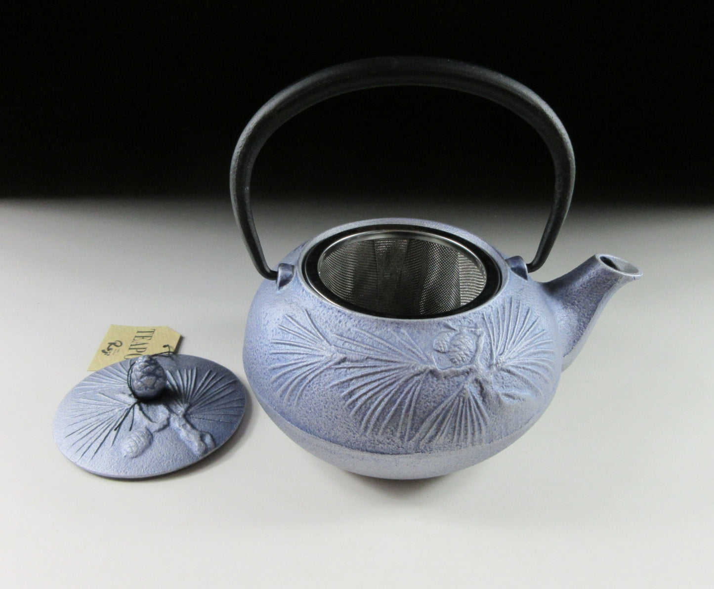 'Ryoji' Nambu Tekki Pine Pattern Tetsubin