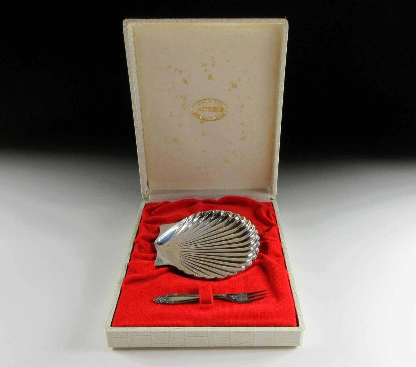 Ohno & Son Silver Shell Plate and Fork