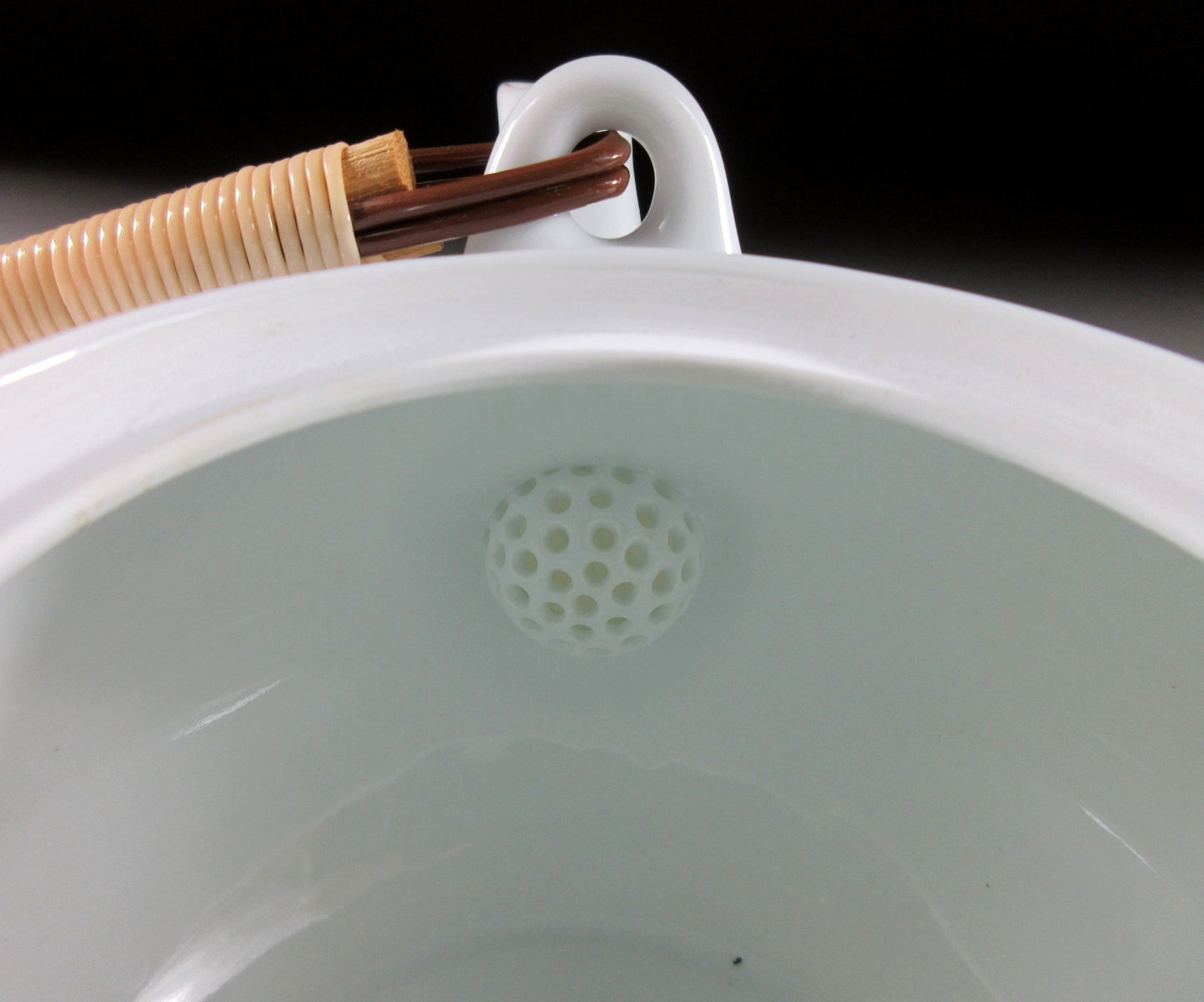 Seibei Gama Ginkgo Teapot
