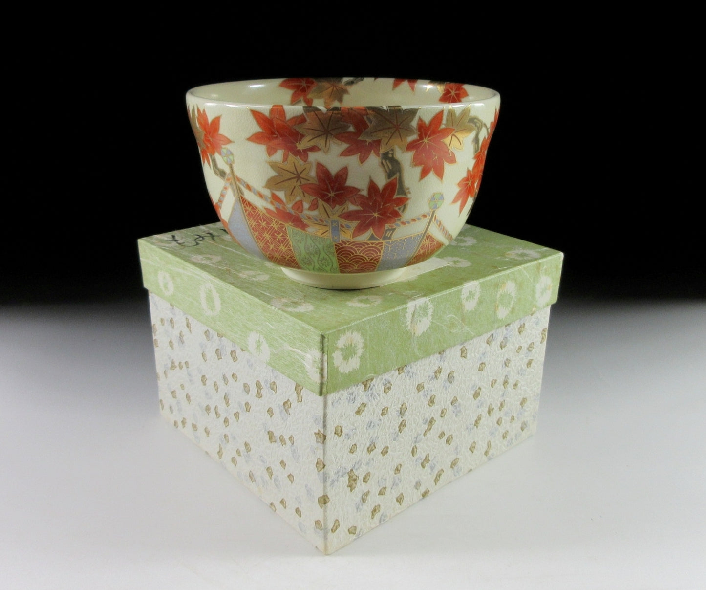 Miyaji Eika Momiji-gari Chawan