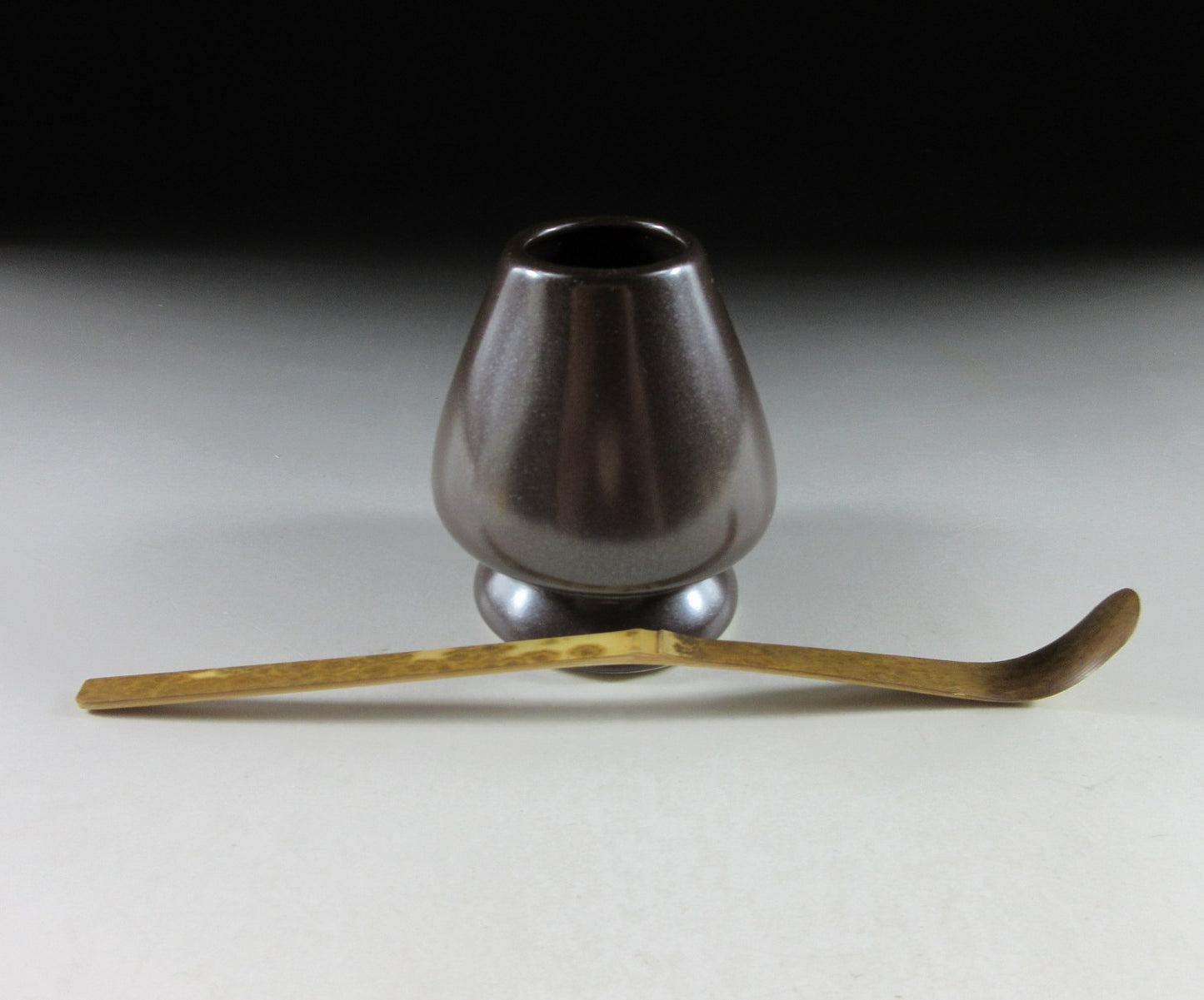Iron Glaze Kusenaoshi and Shimitake Chashaku Set