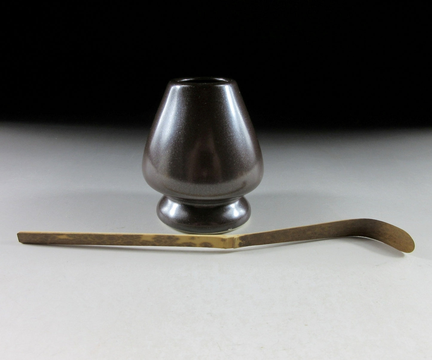 Iron Glaze Kusenaoshi and Shimitake Chashaku Set