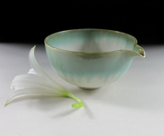 Chojuro Gama Katakuchi Tea Bowl