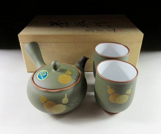 Takasuke Gama Tokoname-ware Tea Set