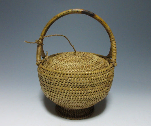 Split Bamboo Tea Room Basket