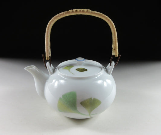 Seibei Gama Ginkgo Teapot