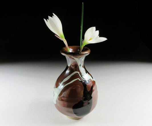 Tsukamoto Gama Ichirin-zashi Bud Vase #1