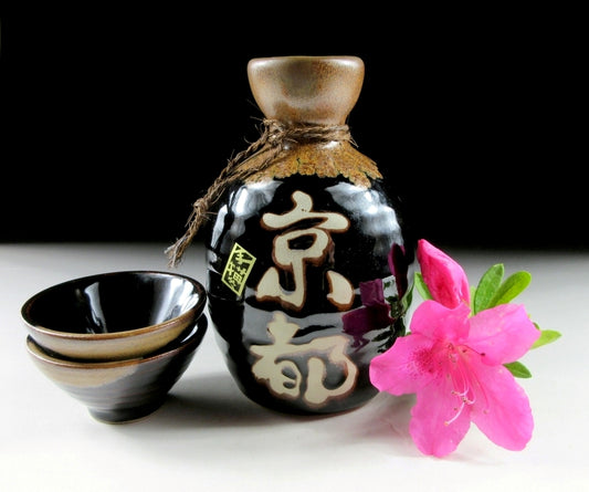 Vintage Kiyomizu-ware Sake Set