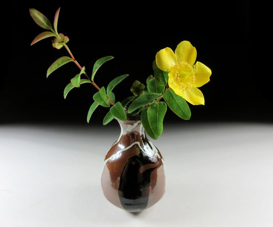 Tsukamoto Gama Ichirin-Zashi Bud Vase #2