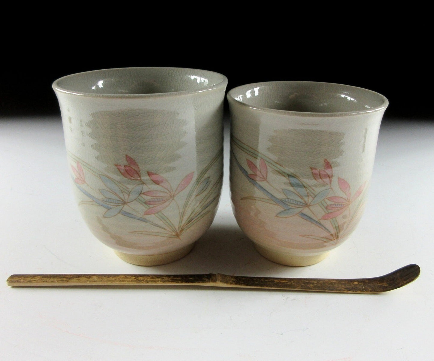 Pair of Hagi-ware Yunomi