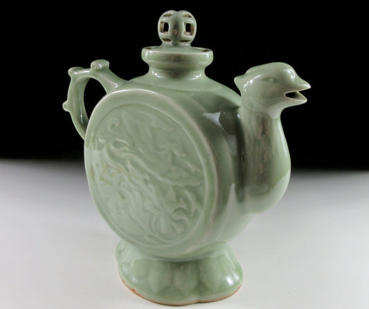 Ryusen Kiln Chinese Celadon Tea Pot